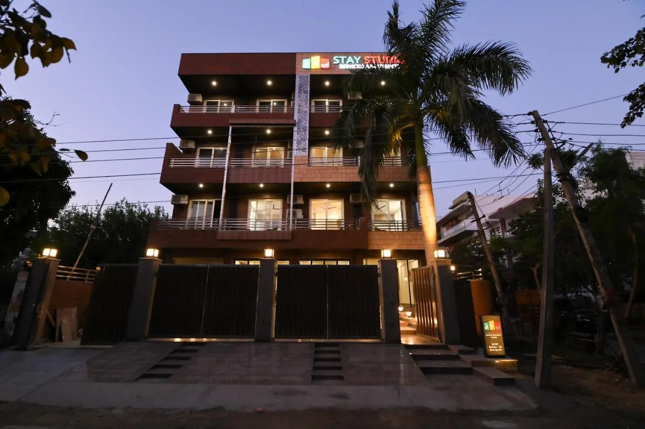 Stay Studio Hotel & Residences 구르가온